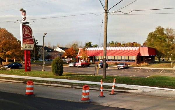 Big Boy Restaurants (Elias Brothers, Elias Bros) - Plainwell - 618 Allegan St (newer photo)